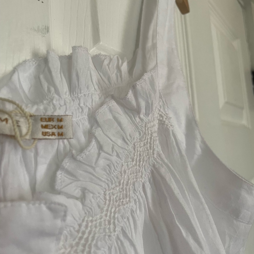 White Women's Button-Front Sleeveless Top - Picture 3 of 5